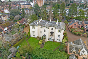 Photo 15- click for photo gallery